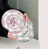 Assiette de table en céramique Rose Française en gros, motif floral classique, finition émaillée, idéale pour les salades italiennes, les desserts, la maison, les cafés et la restauration