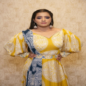 Robe longue bohème jaune à imprimé cachemire, col en V, manches bouffantes, style ample à nouer, coupe trapèze avec ceinture, idéale pour l'été - Product Image 2