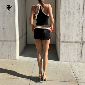 Completo da Yoga Rosa da <span class=keywords><strong>Donna</strong></span> 2 Pezzi: Top Sportivo Halter e Micro Skort a Vita Alta - Abbigliamento Sportivo per <span class=keywords><strong>Palestra</strong></span>, Allenamento, Tennis e Fitness - Product Image 4