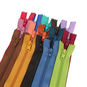 <span class=keywords><strong>Cerniera</strong></span> invisibile in Nylon 3 # all'ingrosso C/E <span class=keywords><strong>la</strong></span> <span class=keywords><strong>cerniera</strong></span> in Nylon per l'industria dell'abbigliamento della catena tascabile - Product Image 1
