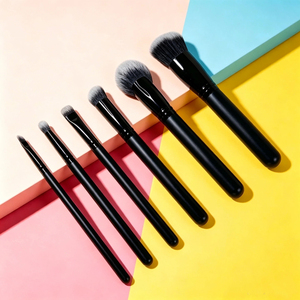 Ensemble de 6 pinceaux cosmétiques en poils synthétiques écologiques, manche en bois, pinceau à blush angulaire, pinceau correcteur, kit de pinceaux pour le visage faits à la main - Product Image 2