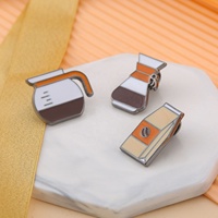 Pin de solapa de esmalte duro para amantes del café, insignia de Metal con forma de taza de café, regalos