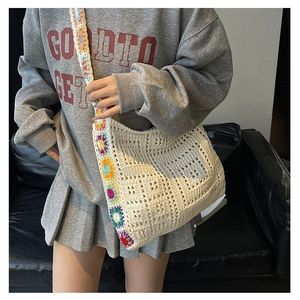 Style bohême beau <span class=keywords><strong>Crochet</strong></span> personnalisé Vintage évidé tissé <span class=keywords><strong>sac</strong></span> à bandoulière à la main grand-mère carré <span class=keywords><strong>sac</strong></span> de voyage - Product Image 5