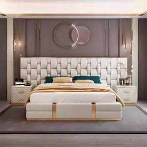 Ensemble de meubles pour chambre à coucher italien de luxe Grande tête de lit Lit classique en cuir véritable Lit rembourré en bois - Product Image 2