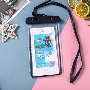 Sac de téléphone étanche transparent de couleur personnalisée en gros pour la natation - Product Image 2