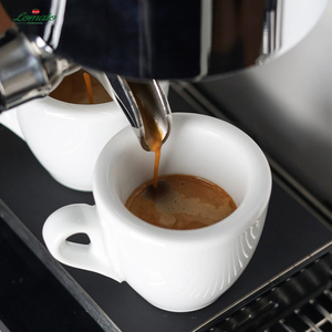 แก้วกาแฟเดมิทาสสีขาวเงา หนา 9 มม. รูปทรงไข่ ดีไซน์ไม่ซ้ำใคร เหมาะสำหรับบาริสต้าและร้านกาแฟสุดพิเศษ - Product Image 1