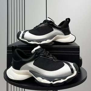 รองเท้ากีฬาผู้ชายแบบตาข่าย รุ่นใหม่ ฤดูใบไม้ผลิ 2025 ระบายอากาศได้ดี เพิ่มความสูง ใช้งานได้หลากหลาย สวมใส่สบายและลำลอง - Product Image 3