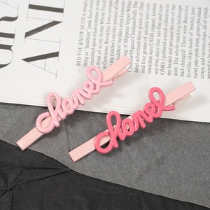 Fábrica GRATIS PERSONALIZADO Colorido Rhinestone Carta <span class=keywords><strong>Palabras</strong></span> Plata Cabello Bobby Pins Diamante Oro Cabello Bobby Clips - Product Image 5