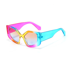 Venta Directa de Fábrica de Gafas de Sol de Moda para Hombre y Mujer, con Diseño Poligonal y Colores de Tendencia para Actividades al Aire Libre - Product Image 1