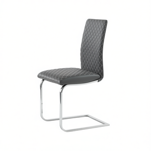 Sedia da Pranzo Contemporanea in Ecopelle Grigia con Cuciture a Diamante e Gambe in Metallo Cromato per Sala da Pranzo, Arredamento Moderno per la Casa - Product Image 1