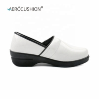 Sabots AEROCUSHION en Cuir Blanc PU pour Infirmières – Chaussures de Soin pour Femmes