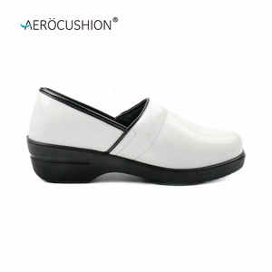 Zuecos de Enfermera AEROCUSHION para Mujer de Cuero PU Blanco Zapatos Zuecos de Enfermería para Mujer - Product Image 4