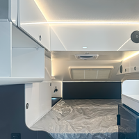 Petites remorques composites modulaires personnalisées de 15 pieds avec lits superposés triples, camping-car australien moderne, caravane hybride, 4 toilettes