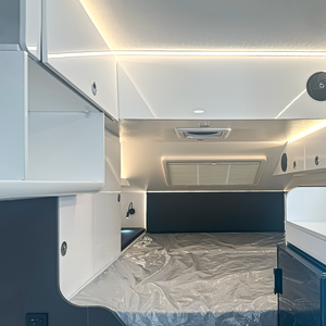 Petites remorques composites modulaires personnalisées de 15 pieds avec lits superposés triples, camping-car australien moderne, caravane hybride, 4 toilettes - Product Image 5