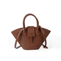 Sac fourre-tout oversize pour filles, style panier classique, sacs à main de créateur, doublure en polyester, fermeture éclair, chaînes, idéal pour l'automne – Vente chaude