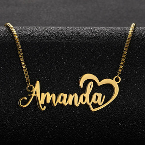 Collier plaqué or 18K Le premier bijou personnalisé en acier inoxydable avec chaine en forme de cœur pour collier de femme - Product Image 3
