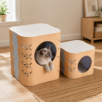 Maison pour chat en bois de luxe avec entrée cintrée, structure en bois massif, coussin intérieur moelleux, nid semi-fermé pour chambre à coucher de chat