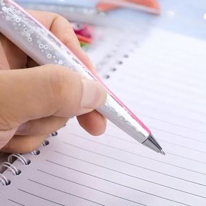 Stylos à bille promotionnels en plastique en forme de poisson, vente en gros, stylos de signature de haute qualité avec logo personnalisé pour les événements d'entreprise - Product Image 2