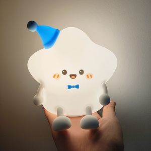 Lámpara LED de silicona con forma de estrella, táctil, regulable, OEM, para dormitorio infantil, mesita de noche, carga USB, tendencia 2026, luz cálida minimalista. - Product Image 5
