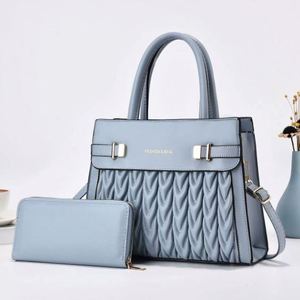 Sac à main horizontal en cuir souple de première qualité, style accordéon vintage pour la soirée - Product Image 5