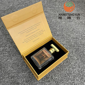 Individuell Bedruckte Luxus-Geschenkbox aus Karton mit Magnetverschluss und Goldfolie aus Recyclingmaterialien für Parfüm und Kleidung - Product Image 1