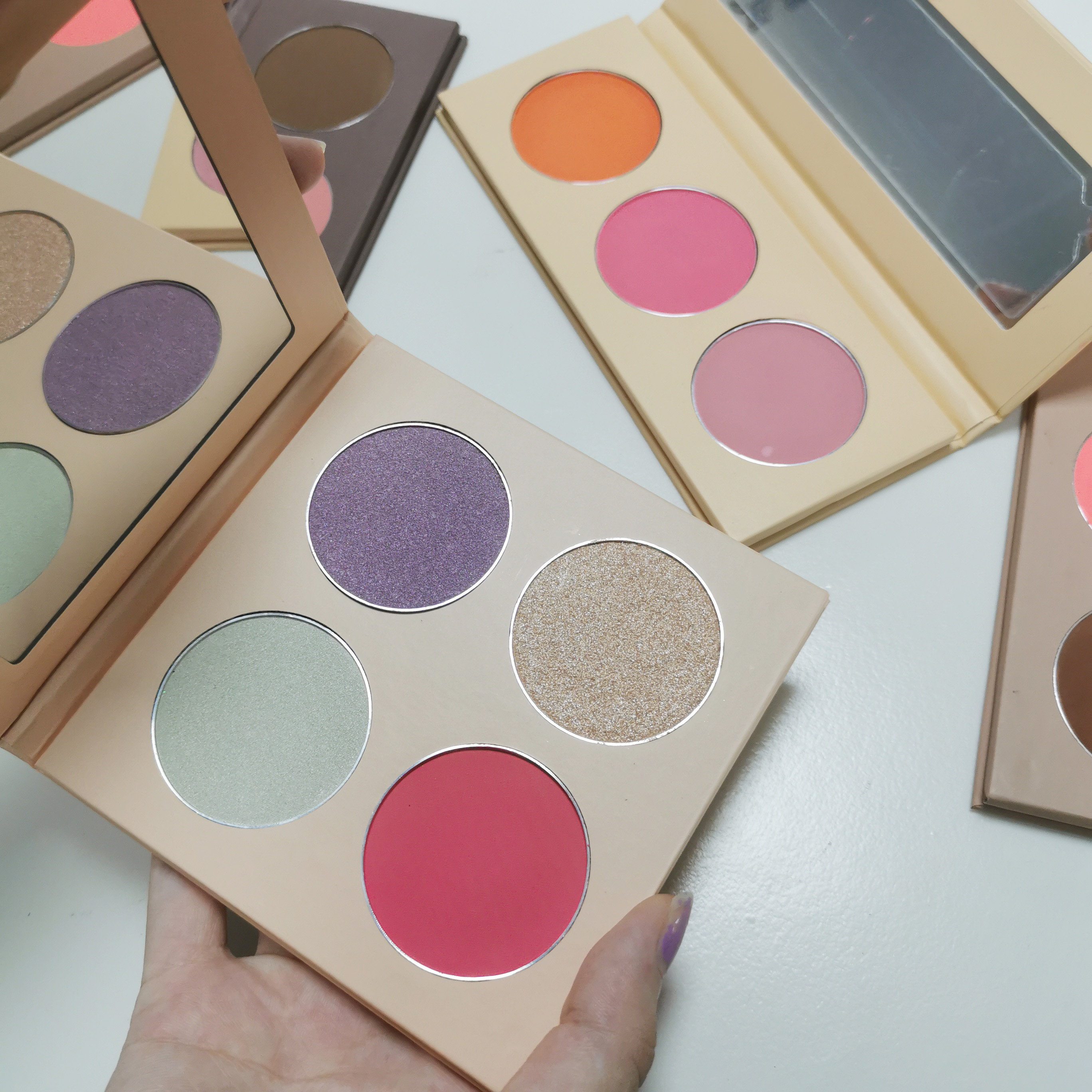 Длительное Действие с высоким пигментированным лицом 3/4/6 видов цветов мерцающий Матовый крем румяна палитра частная этикетка