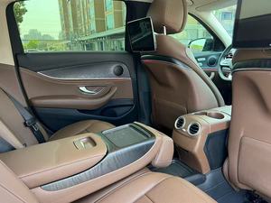 Mercedes-Benz E300L 2019 Édition Sport, Mercedes-Benz, l'essence de la luxe <span class=keywords><strong>automobile</strong></span>. - Product Image 5