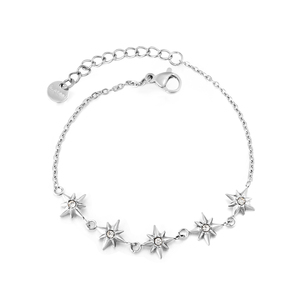 Bracelet classique en acier inoxydable plaqué or 18 carats avec breloque papillon pour femme, breloque étoile délicate, hypoallergénique, tendance - Product Image 4