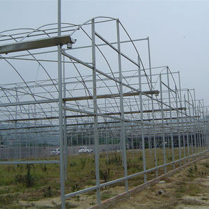 La structure de cadre de serre en <span class=keywords><strong>polycarbonate</strong></span> avec un bon <span class=keywords><strong>prix</strong></span> fournit une gouttière carrée de tube de tuyau rond en acier galvanisé personnalisé - Product Image 6