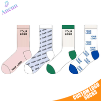 Vente en gros Prix bas Chaussettes sport en coton unisexe Fashion Colorful Custom Logo Socks Men