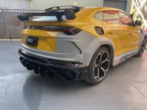 Sıcak satış M tarzı gerçek karbon Fiber Bodykit GT arka Spoiler kanat için Lamborghini Urus