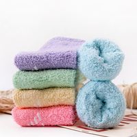 Chaussettes antidérapantes en polaire pour femmes, pour l'hiver, douces, antidérapantes, chauds