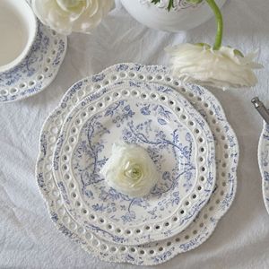 Platos de Porcelana Coreanos Hechos a Mano con Diseño Floral Romántico, Marca Lelyi - Product Image 3