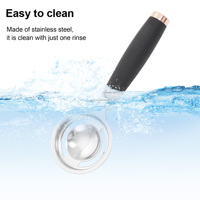 Ustensile de cuisine gadget avec poignée en PP comprenant couteau éplucheur râpe fouet presse-ail coupe-pizza et ouvre-bouteille