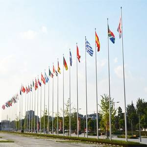 Флагшток с дистанционным управлением, автоматический флагшток на 20 футов с питанием от солнечной батареи - Product Image 2