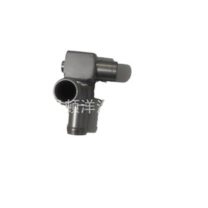 Manguera de Refrigerante Kia 21155-2E020, Conector de Tres Vías de Hierro para el Sistema de Refrigeración del Motor, Pieza de Repuesto - Product Image 1