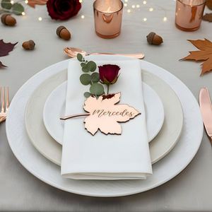 Marque-places durables en acrylique découpé au laser en forme de feuille d'érable, finition miroir, pour étiquettes nominatives de mariage, fête d'automne/Thanksgiving - Product Image 1