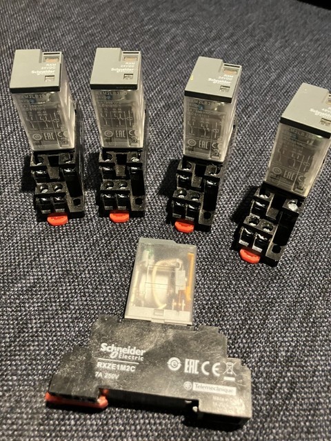 Lot of 5 Rxm2lb2bd 24vdc Relay with Rxze1m2c Base Brand New, Original Product a One-year Warranty
