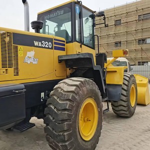 Cargadora Komatsu WA320 Usada Premium, Pocas Horas de Uso, Estado Original, Máquina Limpia, Bien Cuidada, Duradera, Confiable, Entrega Rápida a Todo el Mundo - Product Image 4