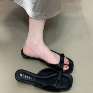 Women's Elegant <b>Red</b> Sandals 2026 New French Style Bow Square Toe Flat Sandals Versatile Summer Shoes - Product Image 3