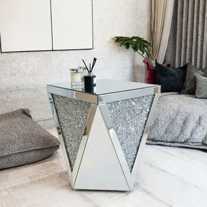 Table basse moderne avec plateau en verre et design géométrique pour le mobilier de salon - Product Image 2