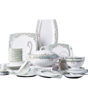 ชุดอาหารค่ำเซรามิกประดับทองคำระดับไฮเอนด์ ชุดภาชนะกระเบื้องพอร์ซเลนเนื้อละเอียดสำหรับงานเลี้ยง คุณภาพสูง ยั่งยืน - Product Image 1