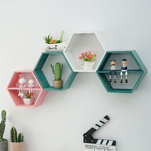 Étagère murale hexagonale sans perçage, en bois, multi-niveaux, idéale pour la chambre, le salon et la décoration intérieure - Product Image 3