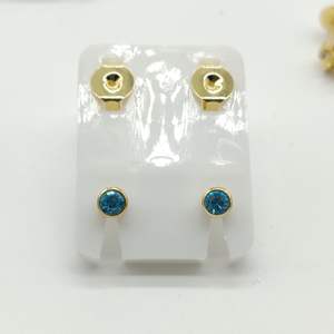 ตุ้มหูแบบเจาะรูกลมต่างหูเม็ดเดี่ยวที่ผ่านการรับรองแล้วสีทองสีเงินC529 - Product Image 3