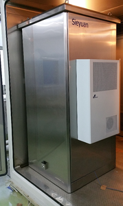 เครื่องปรับอากาศกลางแจ้ง Blackshields 2000W (6824BTU) ประหยัดพลังงาน - ขับเคลื่อนด้วยมอเตอร์คอมเพรสเซอร์เพื่อการระบายความร้อนโทรคมนาคมที่เชื่อถือได้ กำลังสูง - Product Image 5