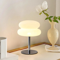 Lampe de table LED en forme de champignon avec prise USB pour chambre à coucher, salon et salle à manger, éclairage d'ambiance