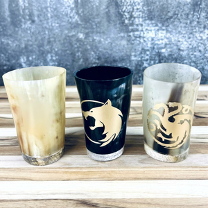 Verre à boire en corne de buffle naturelle, fait main, style Viking, poli, sans danger pour les aliments, laqué, prix économiques pour Noël - Product Image 1