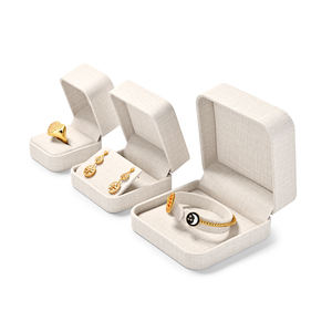 FANXI चीन थोक कस्टम सुरुचिपूर्ण आइवरी सफेद पु चमड़े के गहने उपहार बक्से अंगूठी कान की बाली चूड़ी हार आभूषण पैकेज बॉक्स - Product Image 3