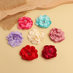 Flores de tela con forma de camelia, accesorios para el cabello, broches, corsages para ropa, zapatos, sombreros, regalo unisex, origen Jinhua - Product Image 1