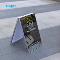 Panneau ouvert minimaliste en métal en forme de A, résistant aux intempéries et pliable, pour affichage extérieur de boutiques et cafés